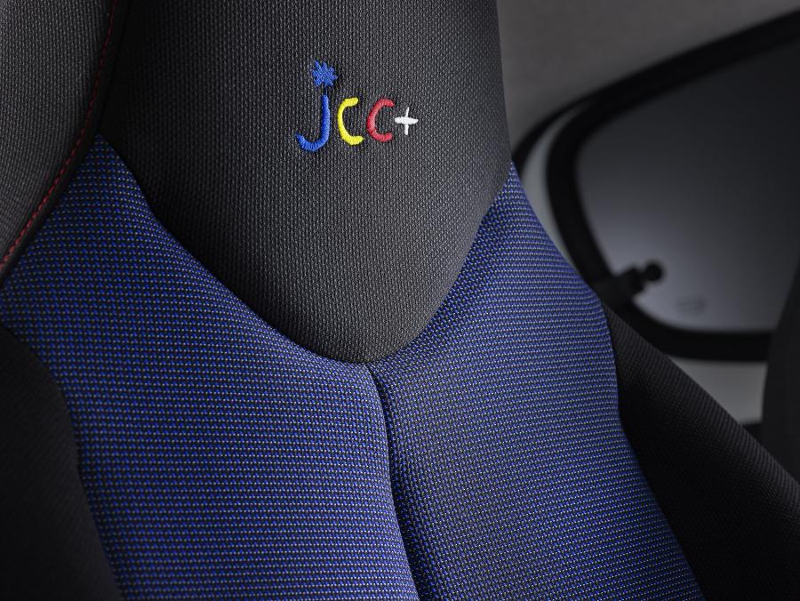 Детали интерьера Citroen C1 JCC+ 2020 года  (WW) (фото 6 из 8)